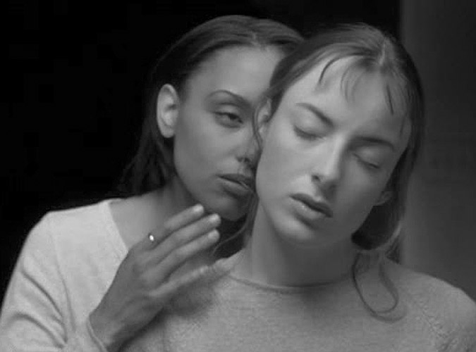 Sapphic Movies: When Night Is Falling