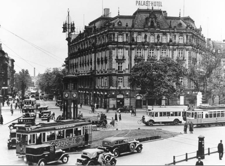 Hans Goldfreund - 1930