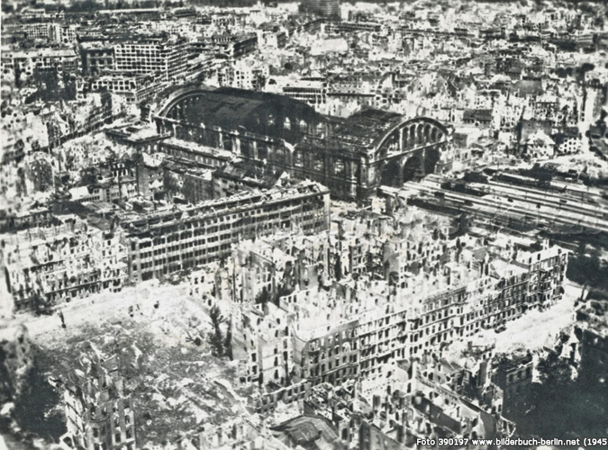 Berlin Hauptbahnhof WWII - bombs