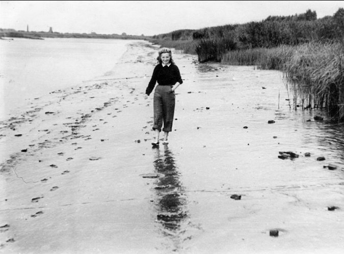 Uschi Ward (nee Ursula Augusta Maria Baingo aka Ursula Baingo)
